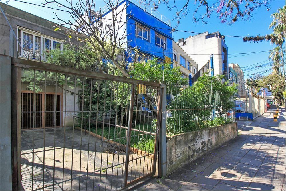 Casa 3 dormitórios no bairro Petrópolis