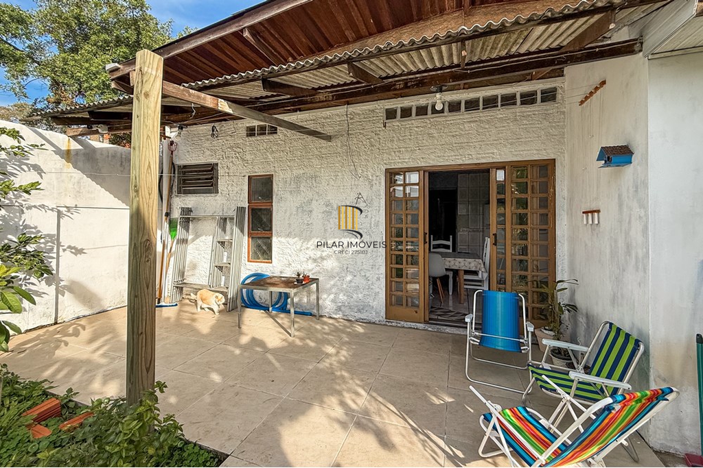 Casa 6 dormitórios no bairro Centro
