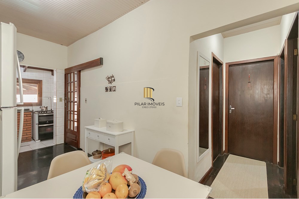 Casa 4 dormitórios no bairro Passo da Areia