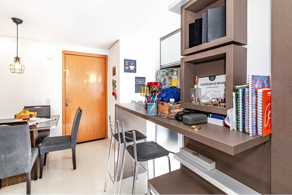 Apartamento 2 dormitórios no bairro Morro Santana