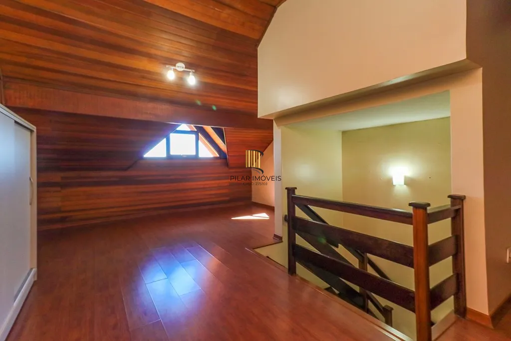 Casa 3 dormitórios no bairro Sarandi