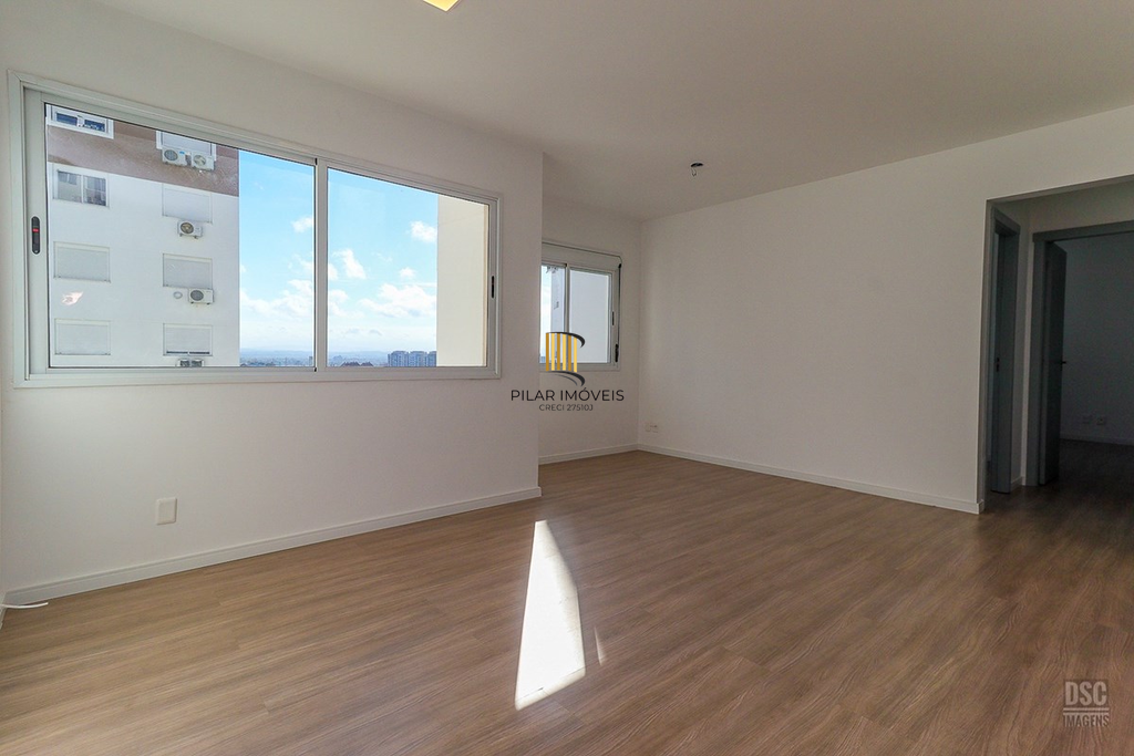 Apartamento 2 dormitórios no bairro Vila Ipiranga