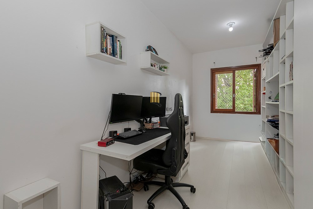 Casa de Condomínio 3 dormitórios no bairro Ipanema