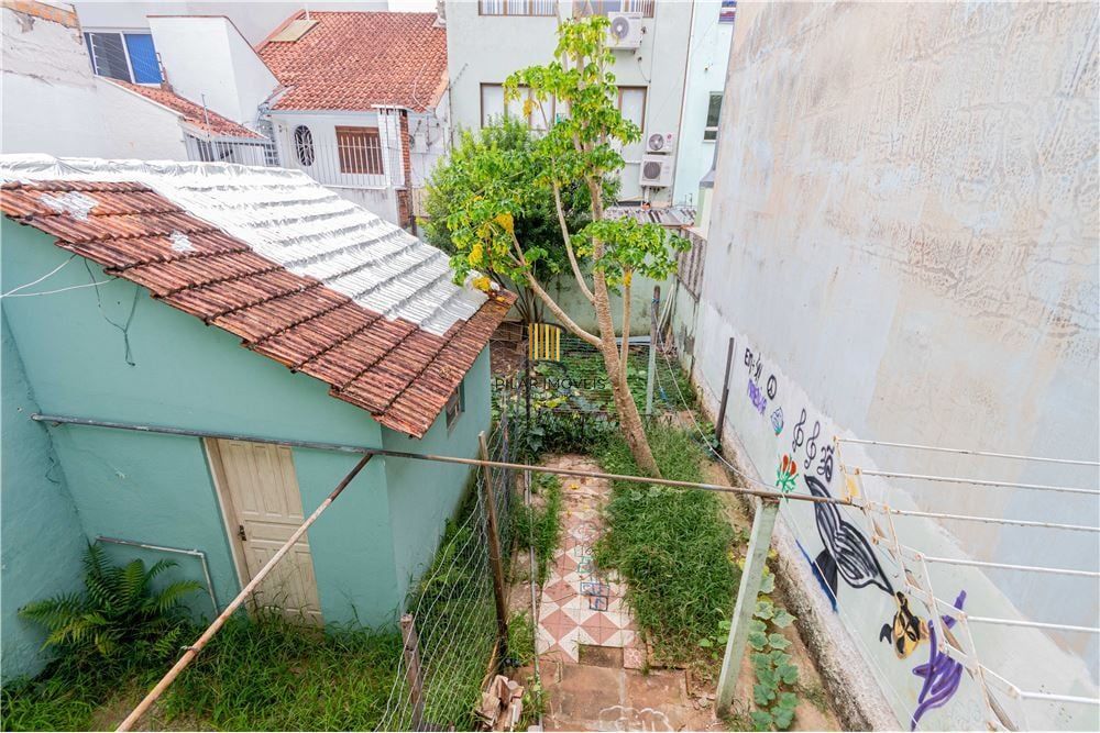 Casa 4 dormitórios no bairro Petrópolis