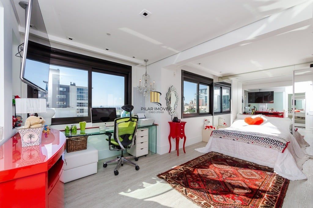 Apartamento 4 dormitórios no bairro Bela Vista