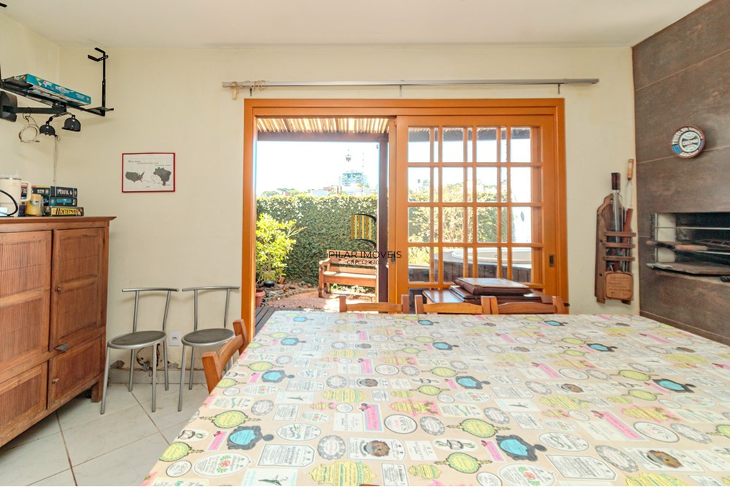 Casa 3 dormitórios no bairro Chácara das Pedras