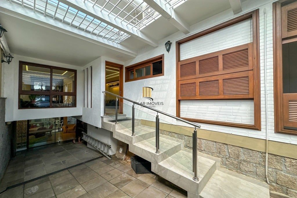 Casa 3 dormitórios no bairro Três Figueiras