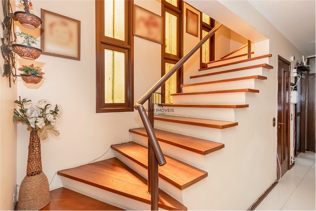 Casa 4 dormitórios no bairro Moinhos de Vento