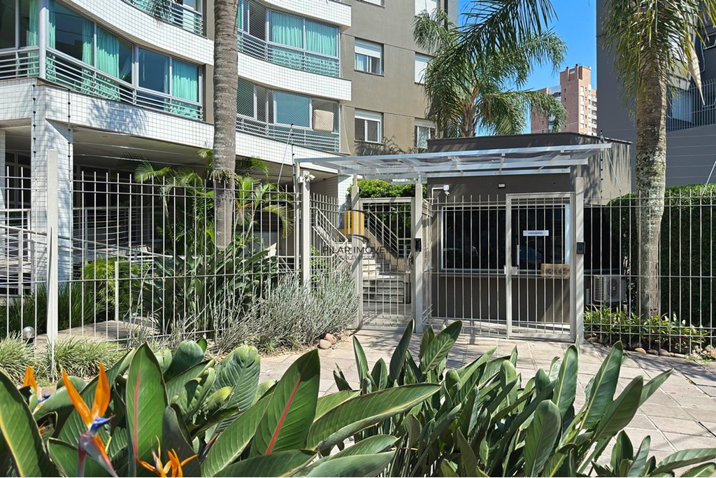 Apartamento 3 dormitórios no bairro Menino Deus