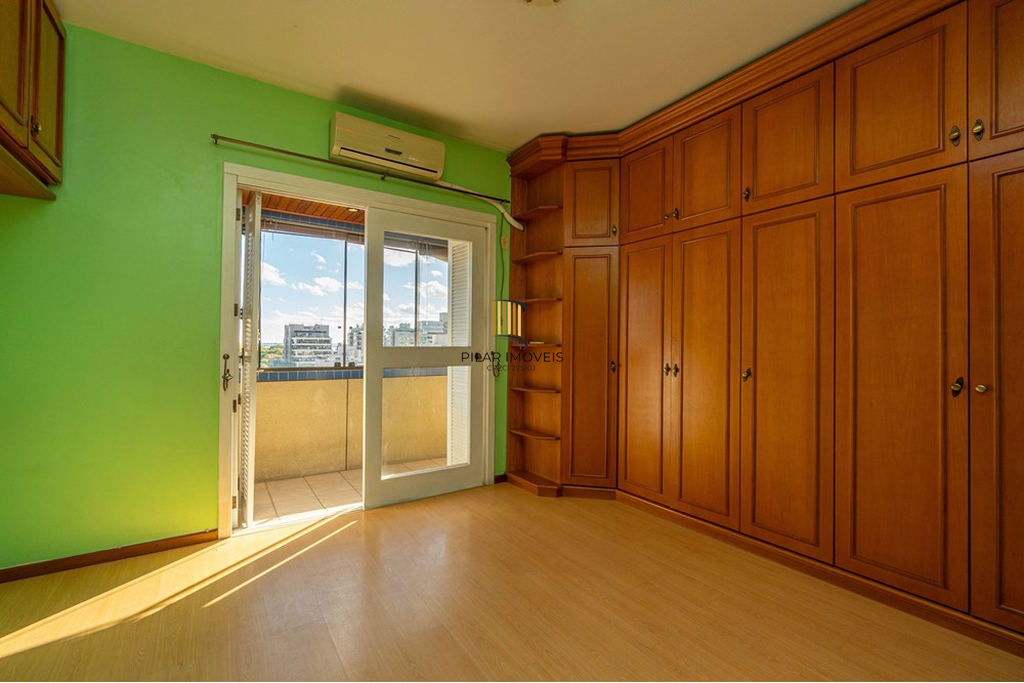 Apartamento 3 dormitórios no bairro Menino Deus