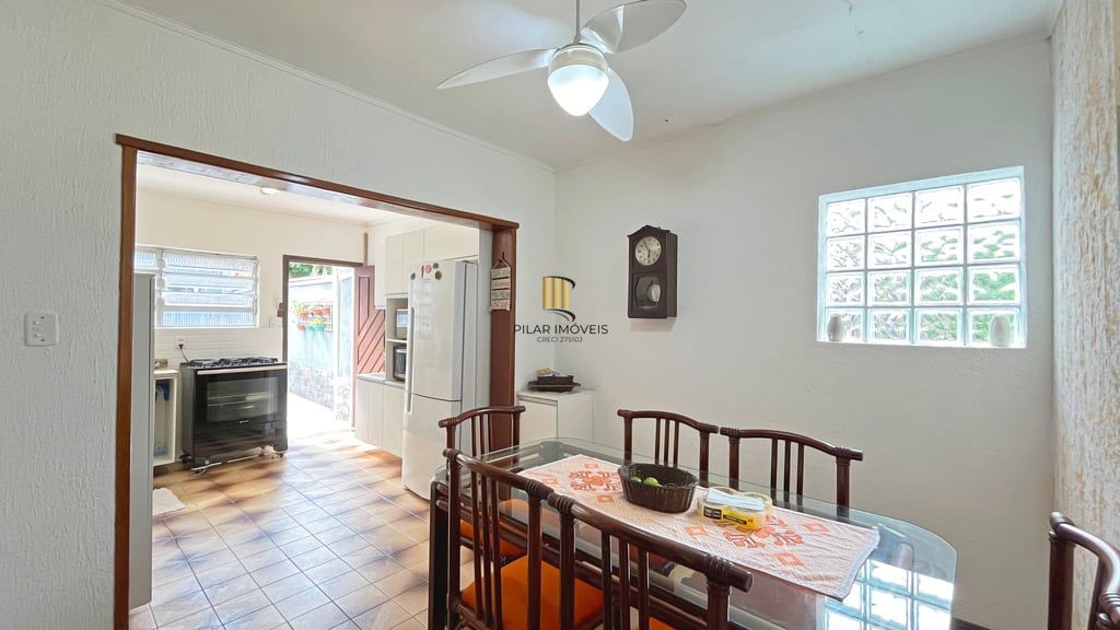 Casa 3 dormitórios no bairro Vila Nova