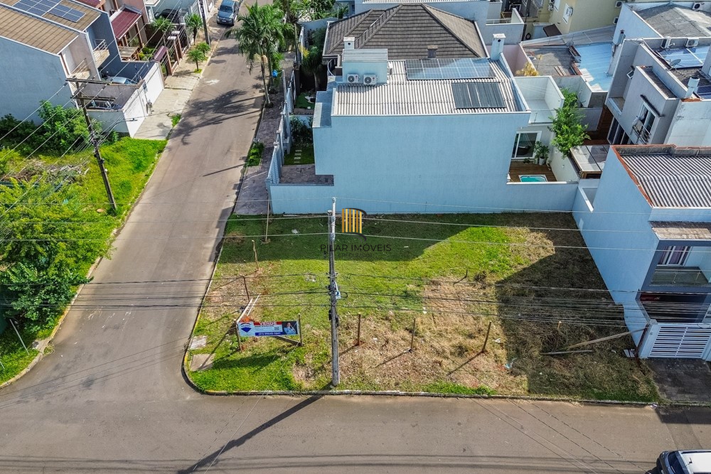 Terreno no bairro Mont Serrat