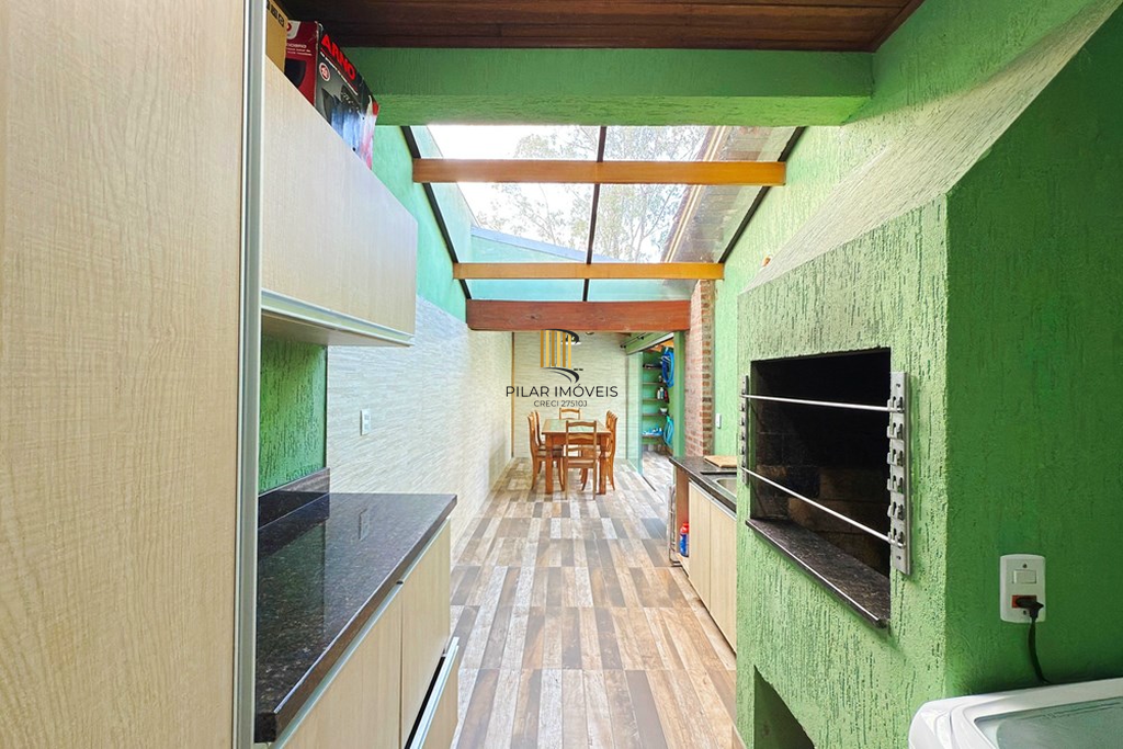 Casa 2 dormitórios no bairro Hípica