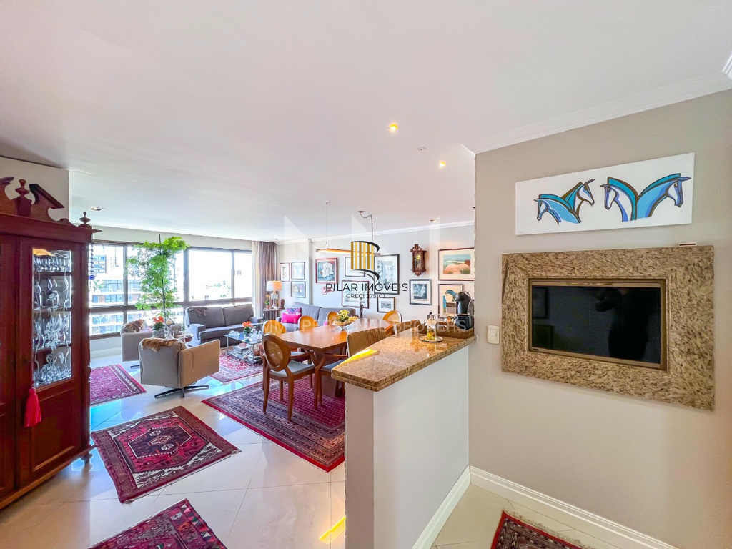 Apartamento 3 dormitórios no bairro Três Figueiras