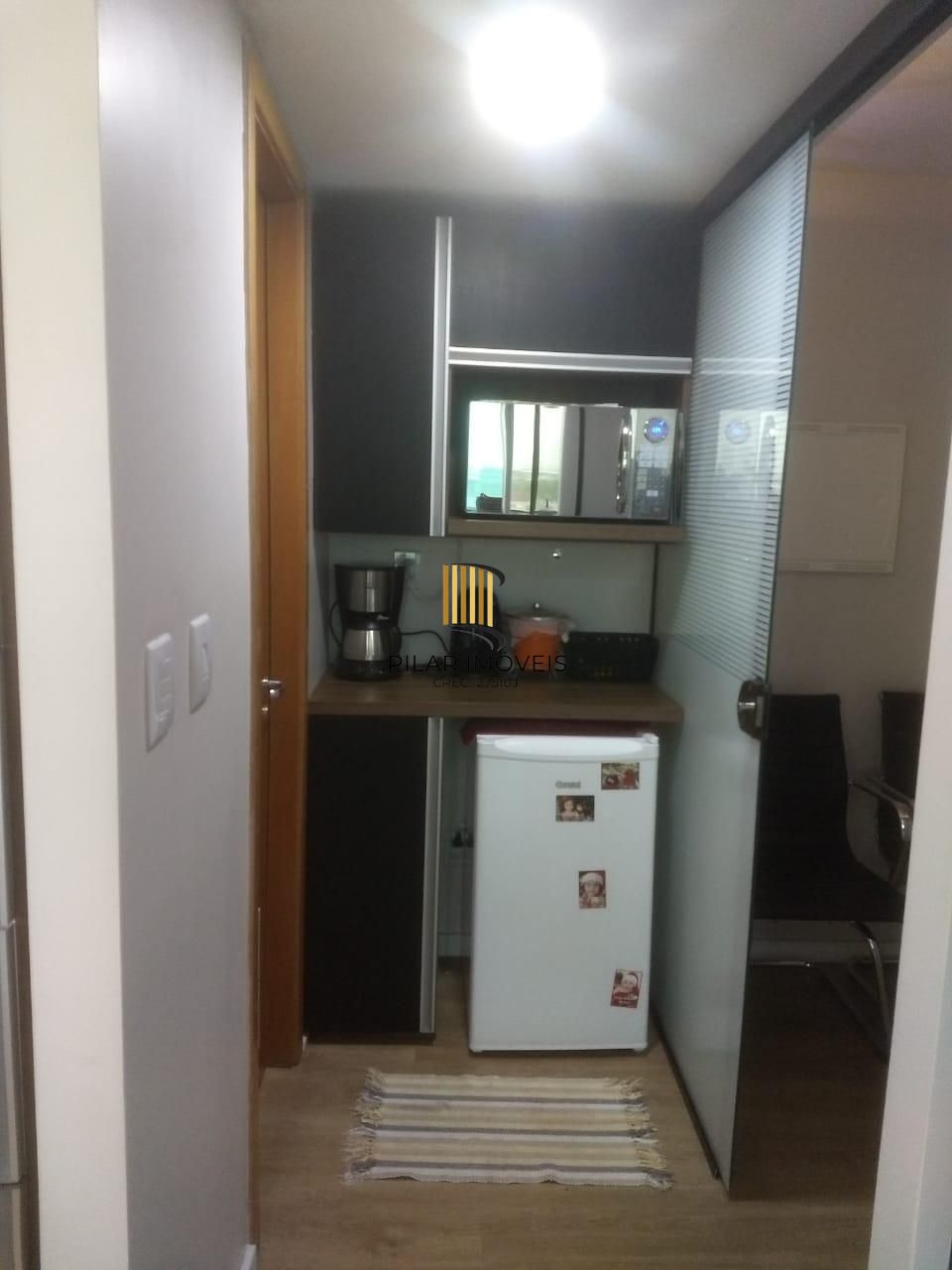 Sala de alto padrão, 52 m², vaga de garagem, Bairro Passo da Areia, mobiliada