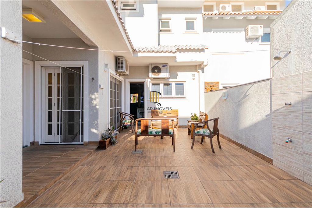 Casa de Condomínio 3 dormitórios no bairro Sarandi