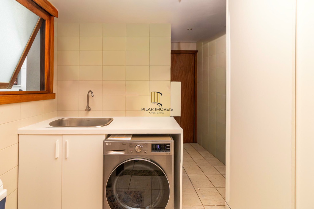 Apartamento 4 dormitórios no bairro Auxiliadora