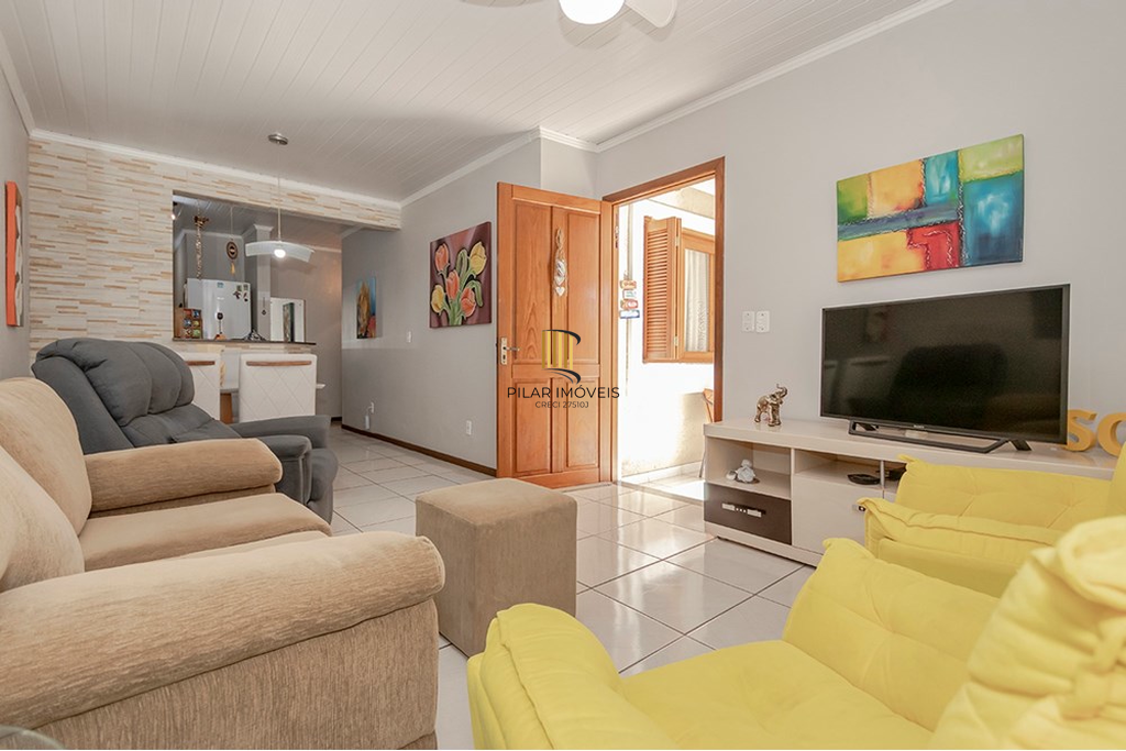 Casa 2 dormitórios no bairro Hípica