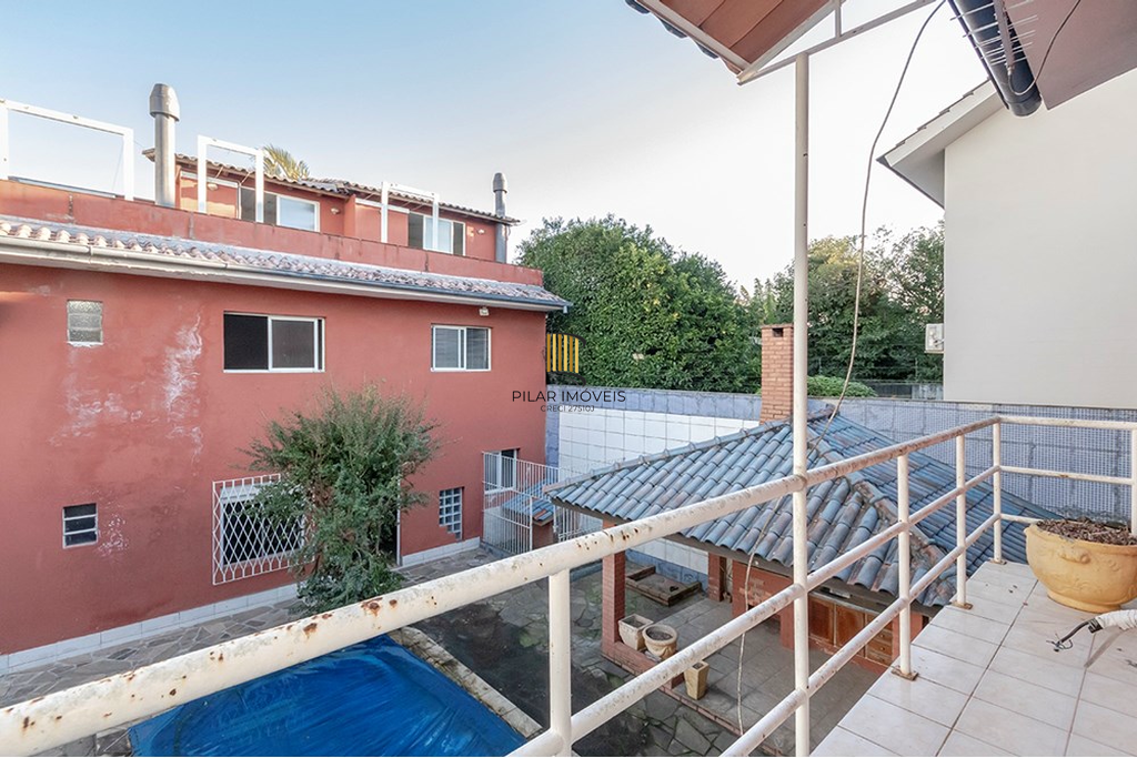 Casa 4 dormitórios no bairro Jardim Planalto