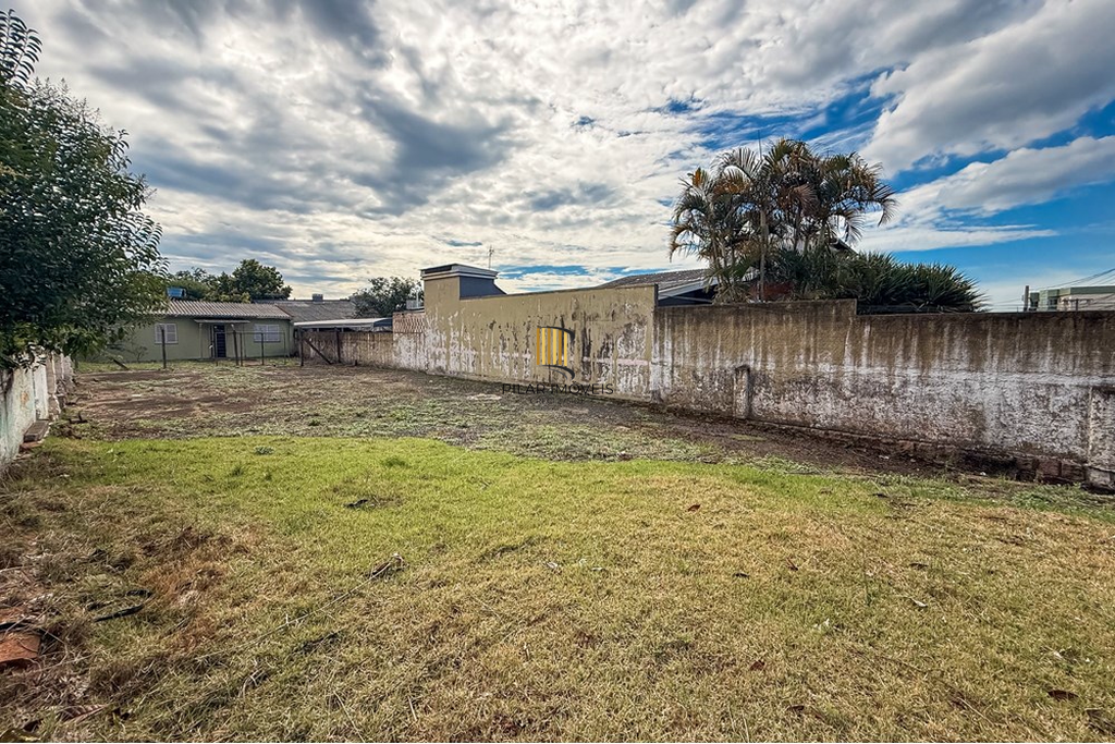 Terreno Comercial no bairro Nossa Senhora das Graças