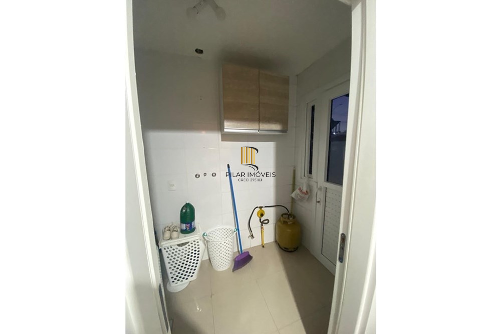 Casa de Condomínio 3 dormitórios no bairro Lomba do Pinheiro