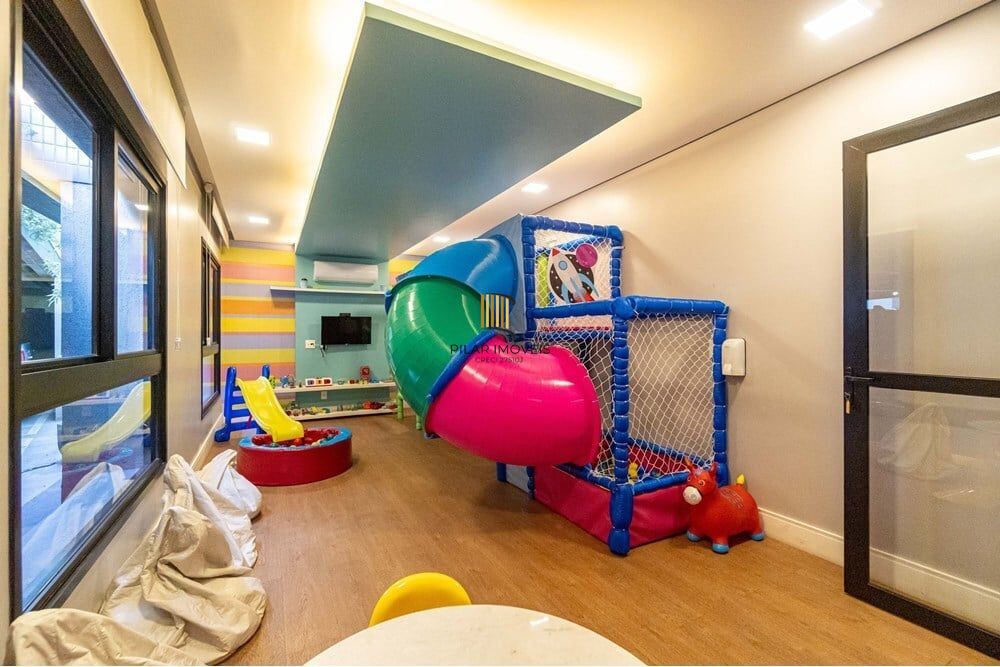 Apartamento 3 dormitórios no bairro Menino Deus