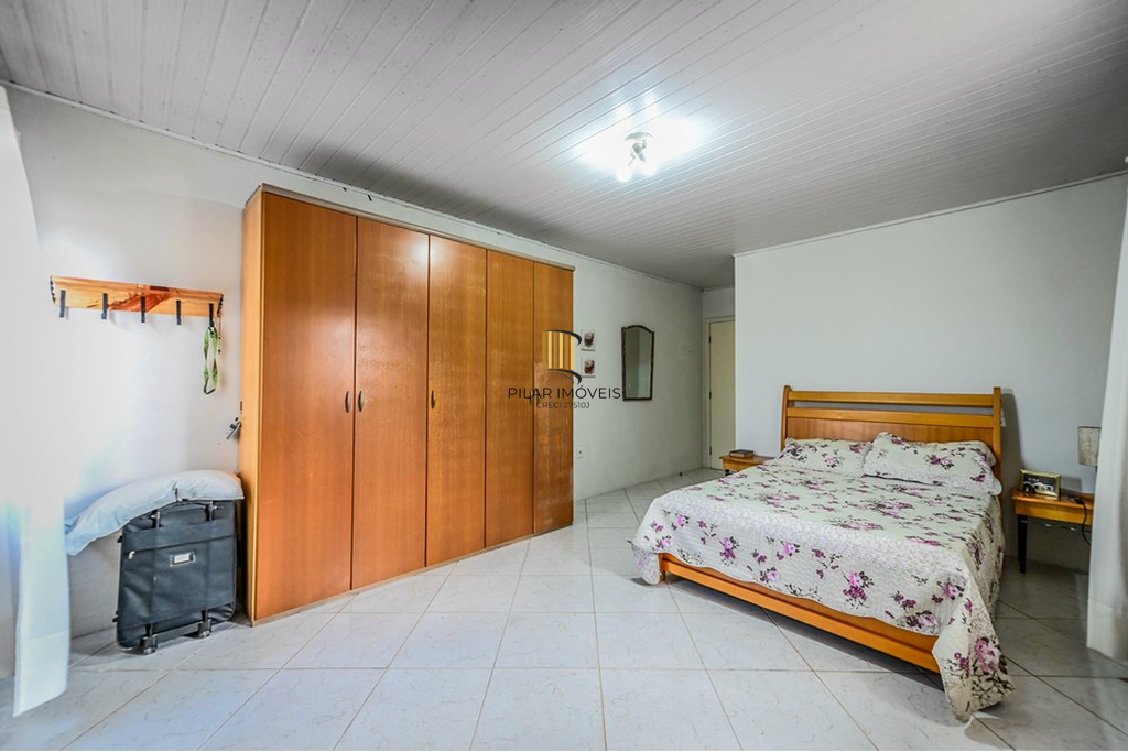 Casa 4 dormitórios no bairro Vila Ipiranga