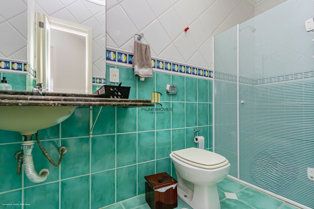 Casa 4 dormitórios no bairro Moinhos de Vento