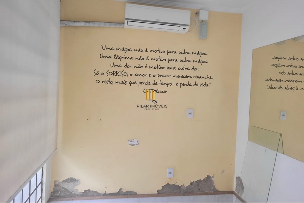 Casa 3 dormitórios no bairro Menino Deus