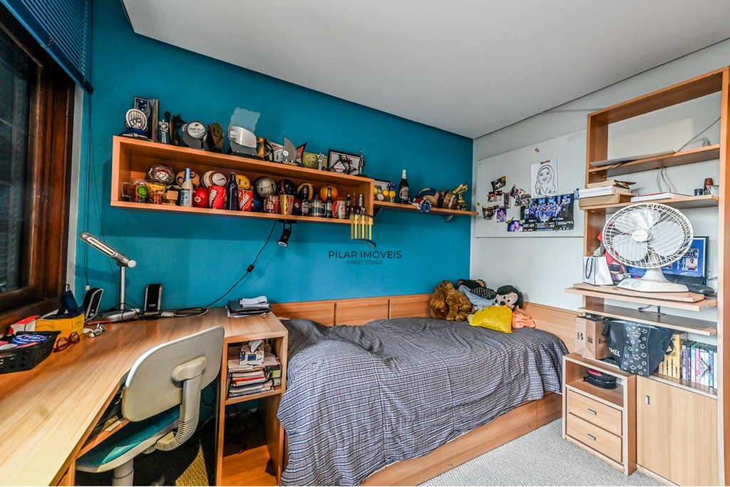 Casa de Condomínio 4 dormitórios no bairro Três Figueiras