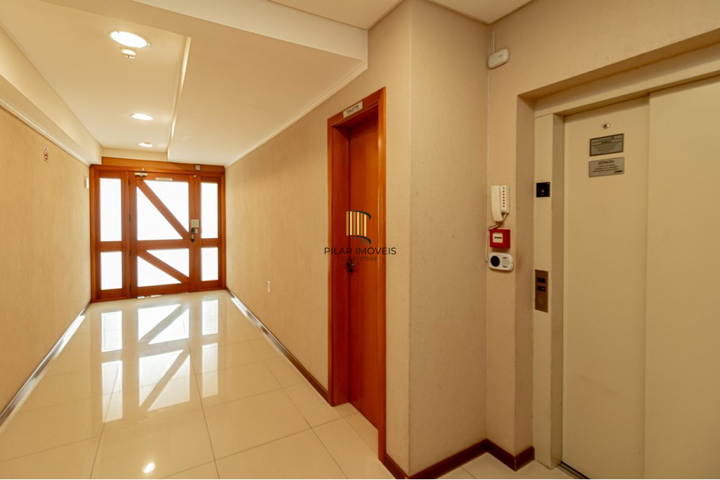 Apartamento 2 dormitórios no bairro Três Figueiras