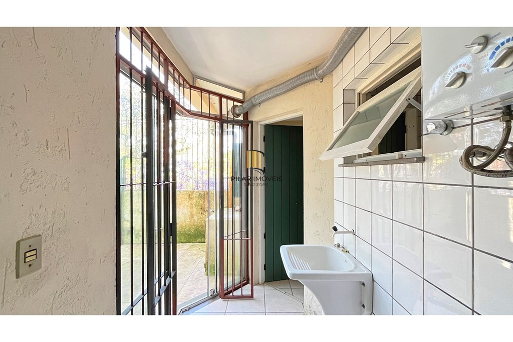 Casa de Condomínio 3 dormitórios no bairro Ipanema