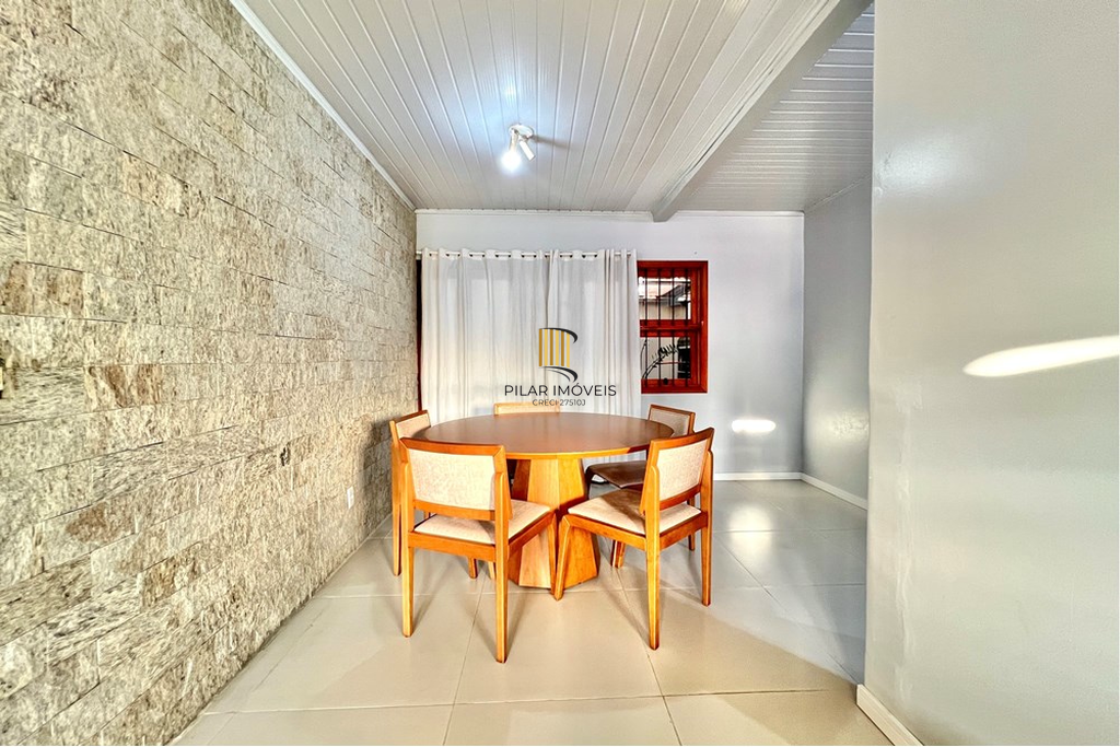 Casa 2 dormitórios no bairro São José