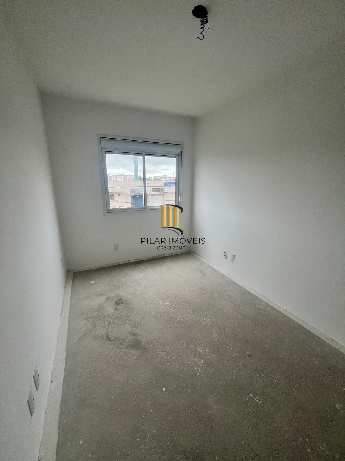 Apartamento no Humaitá de 02 dormitórios, infra e 01 vaga, nunca habitado