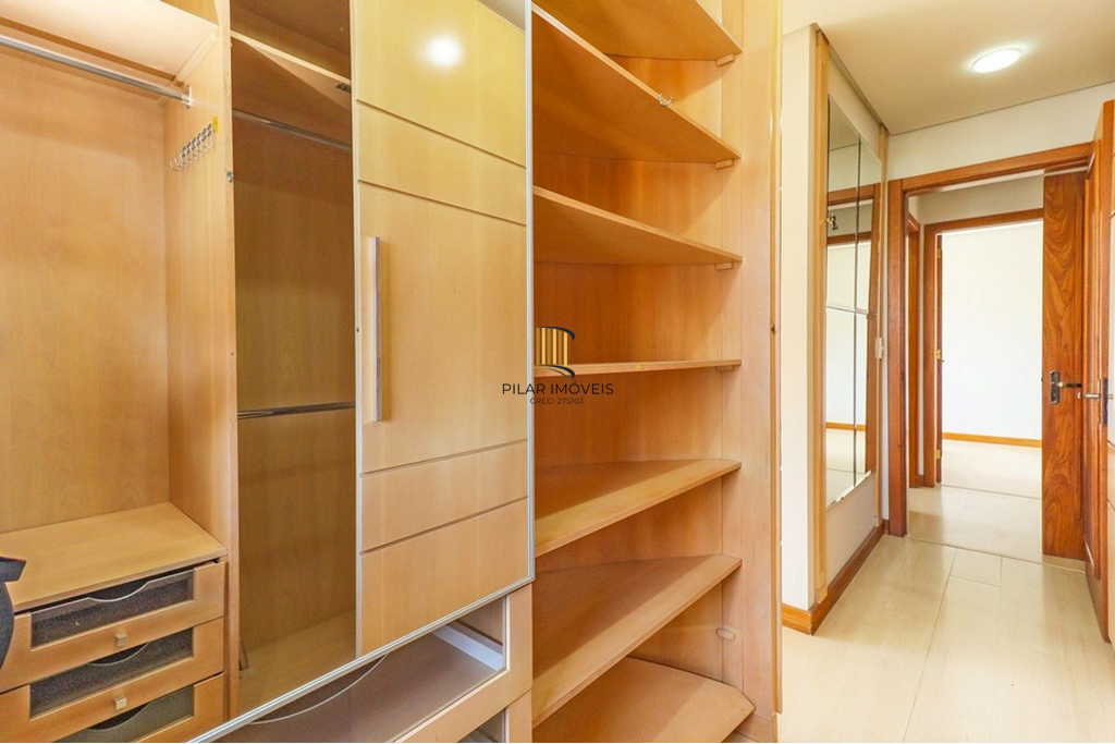 Cobertura 3 dormitórios no bairro Petrópolis