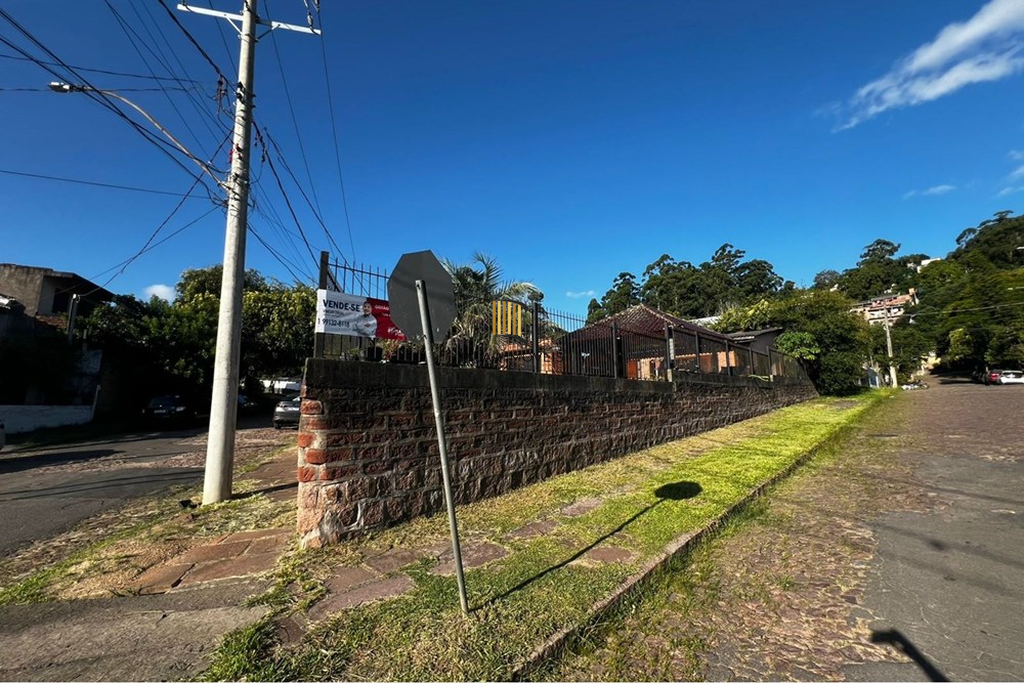 Casa 3 dormitórios no bairro Jardim Carvalho