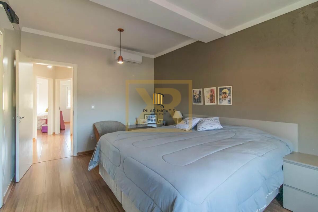 Casa 3 dormitórios no bairro Ipanema