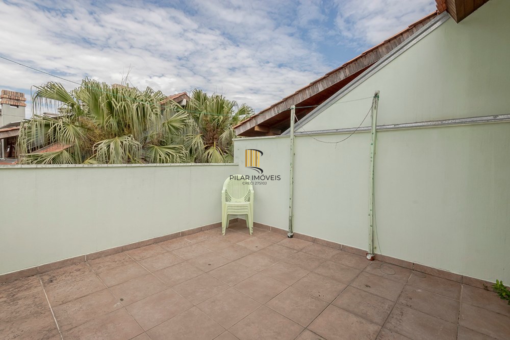 Casa de Condomínio 3 dormitórios no bairro Ipanema