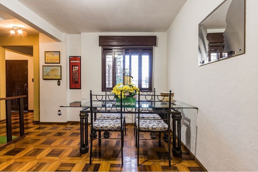 Casa 3 dormitórios no bairro Vila Ipiranga