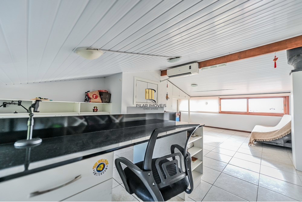 Casa de Condomínio 2 dormitórios no bairro Hípica