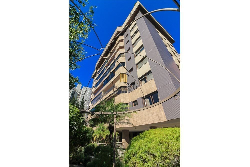 Apartamento 4 dormitórios no bairro Mont Serrat