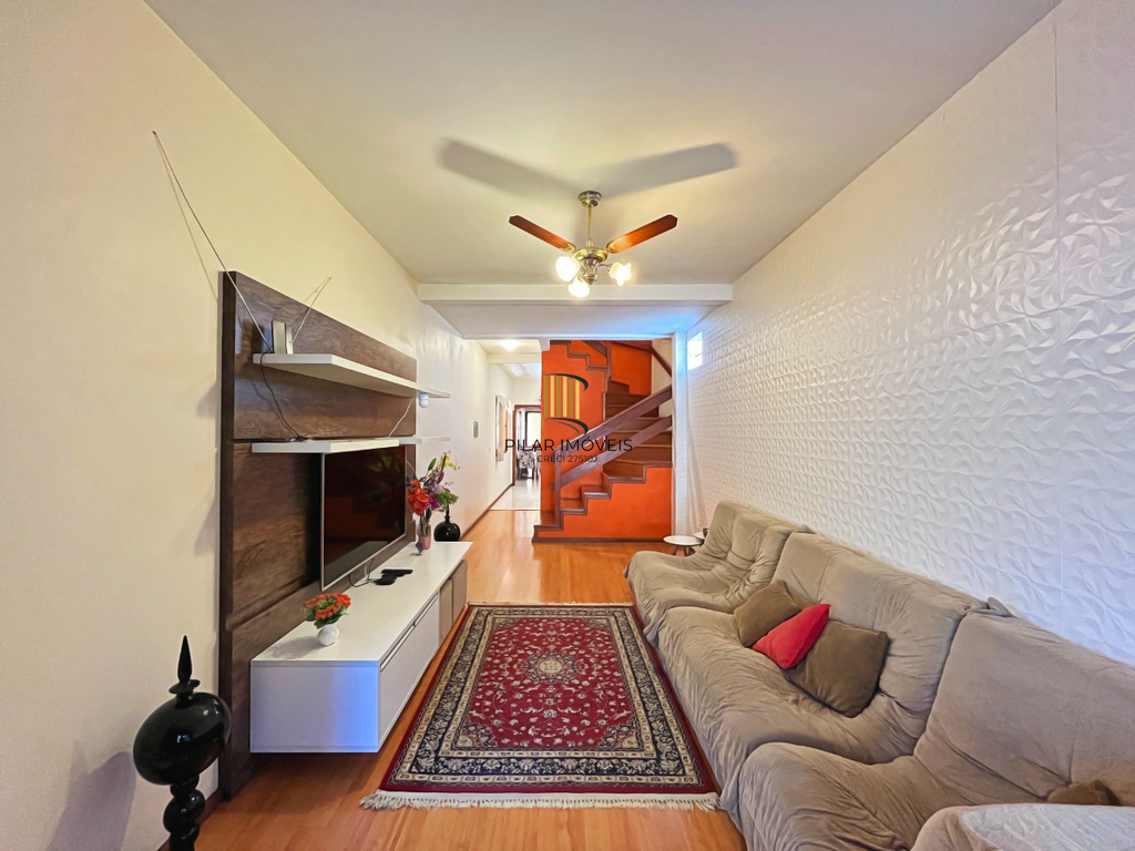 Casa 3 dormitórios no bairro Santana