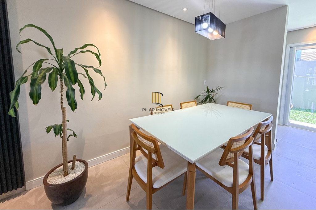 Casa 2 dormitórios no bairro São José