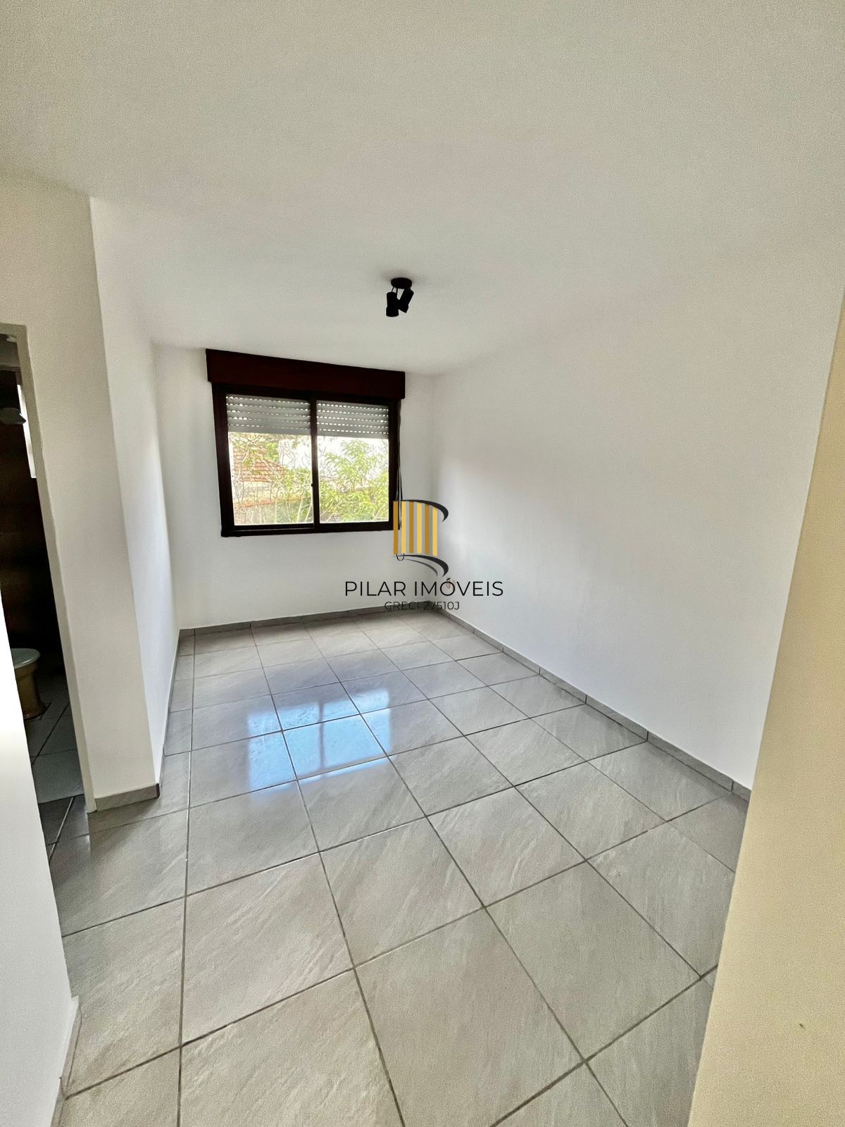 Apto 01 dormitório, no bairro Vila Jardim, com 39 m², vista definitiva, sol