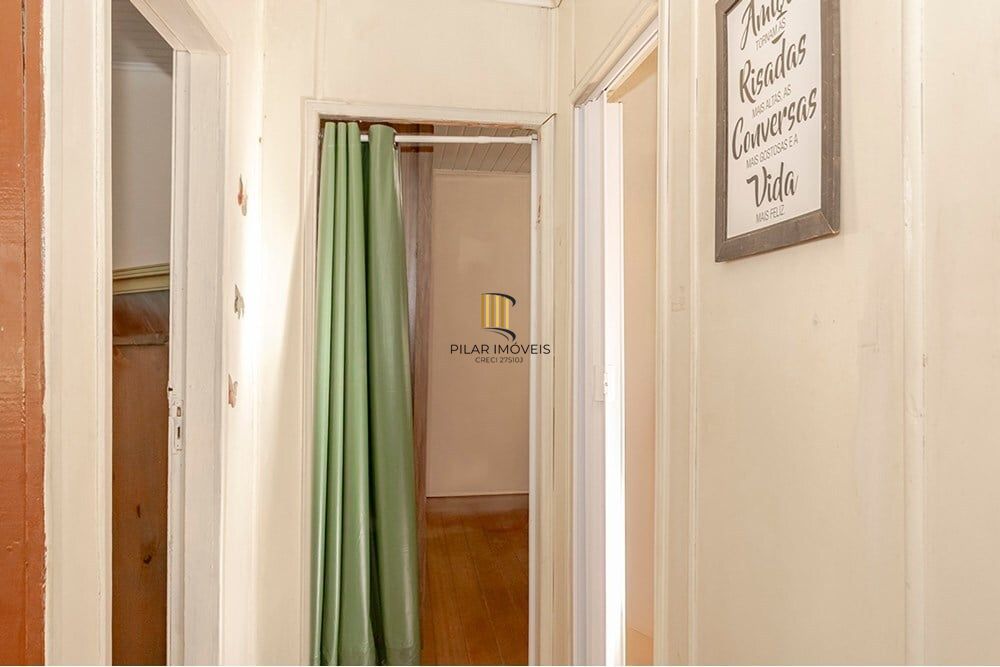Casa 4 dormitórios no bairro Espírito Santo