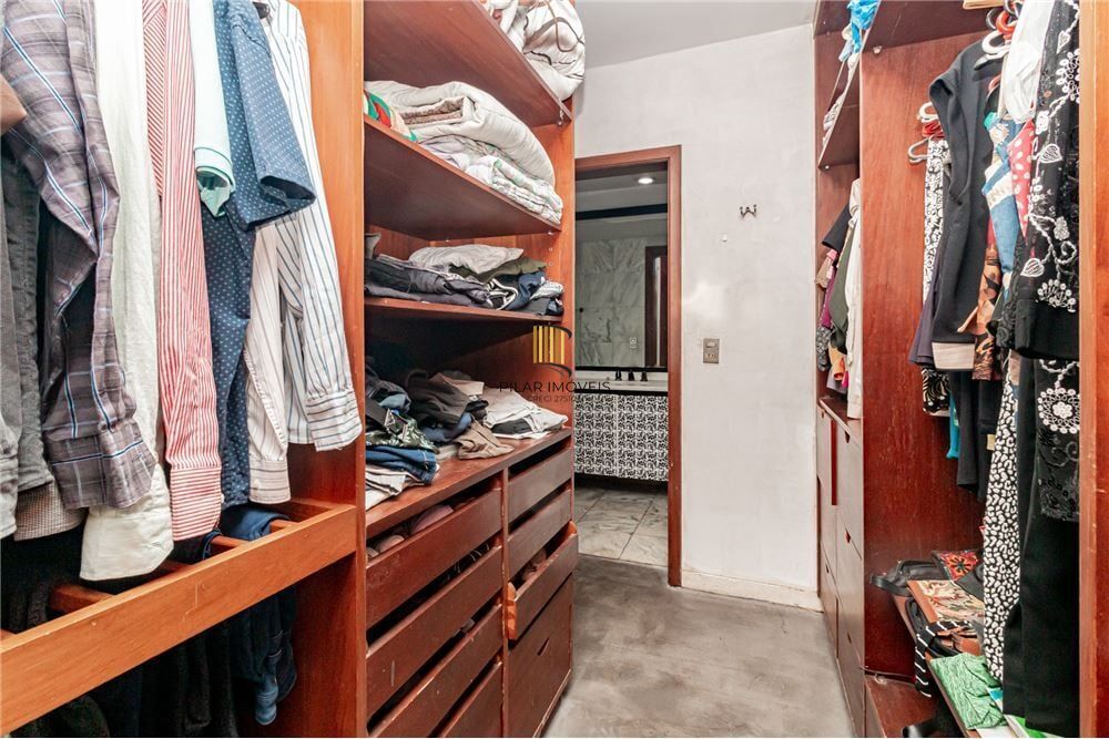 Casa 6 dormitórios no bairro Boa Vista