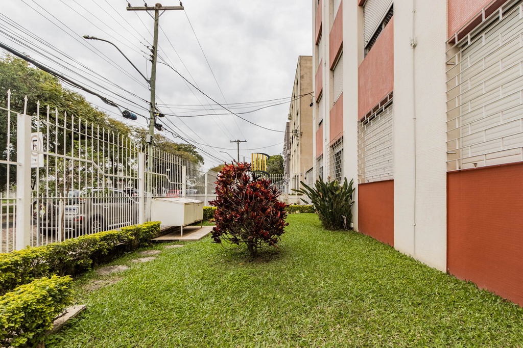 Apartamento 2 dormitórios no bairro São Sebastião