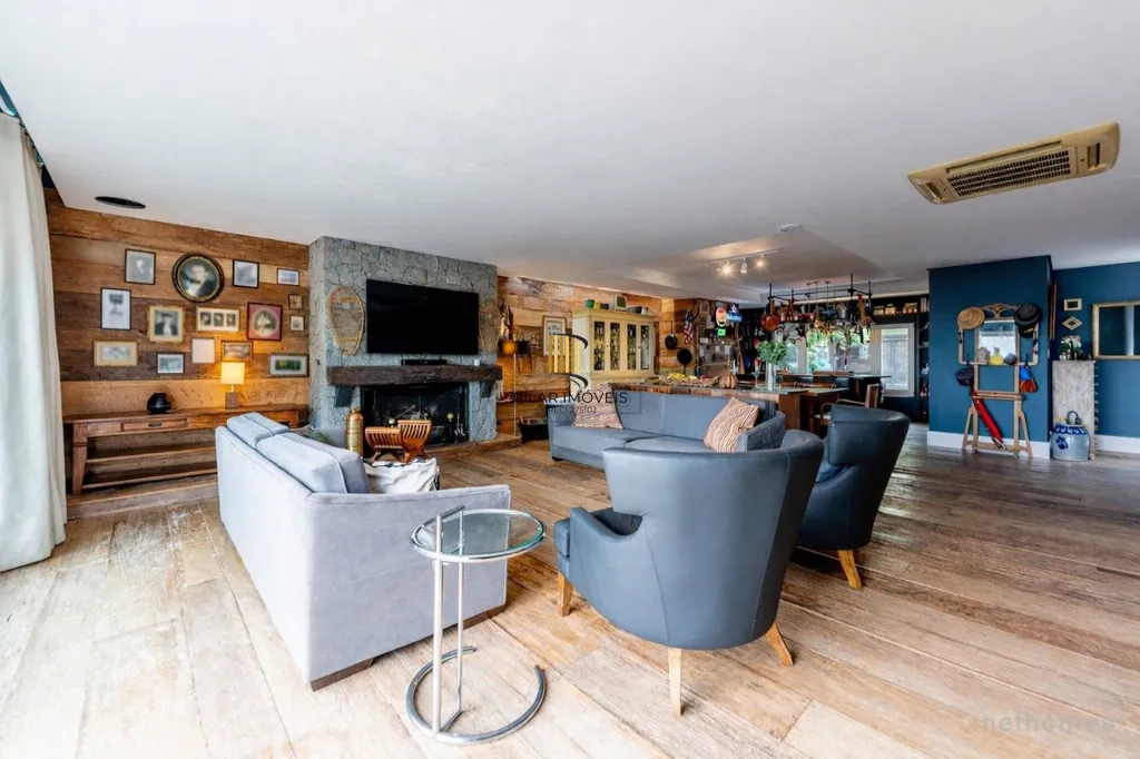 Casa 4 dormitórios no bairro Sétimo Céu