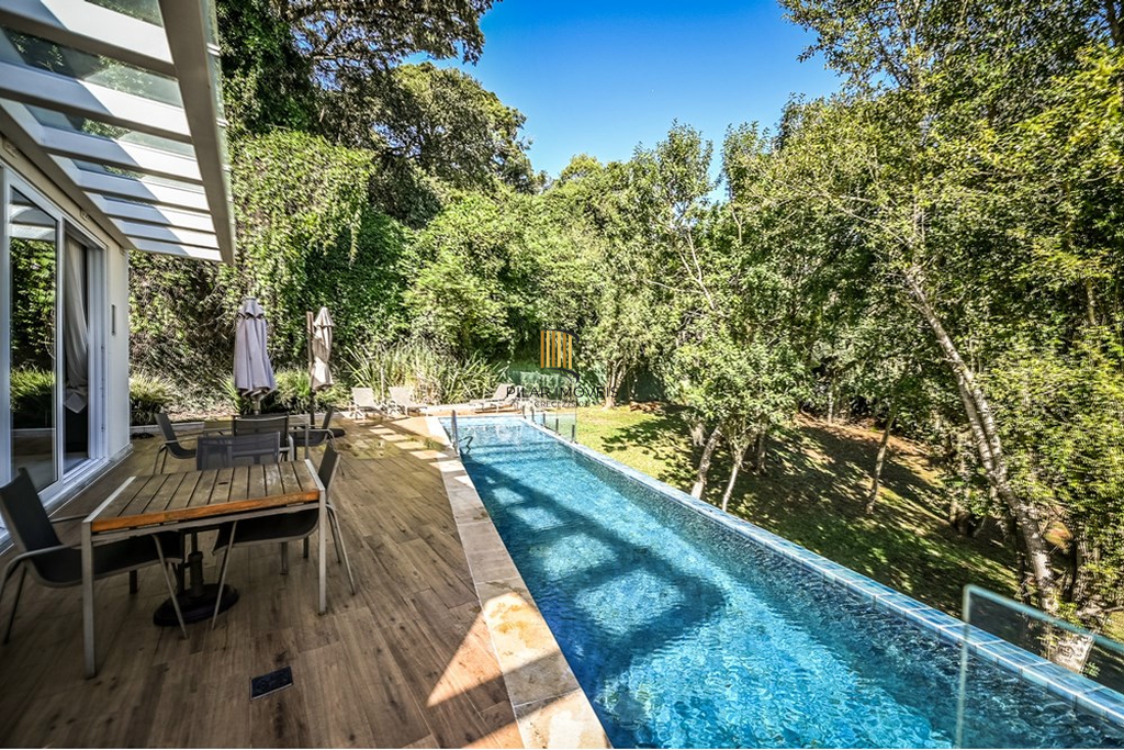 Casa de Condomínio 3 dormitórios no bairro Pedra Redonda