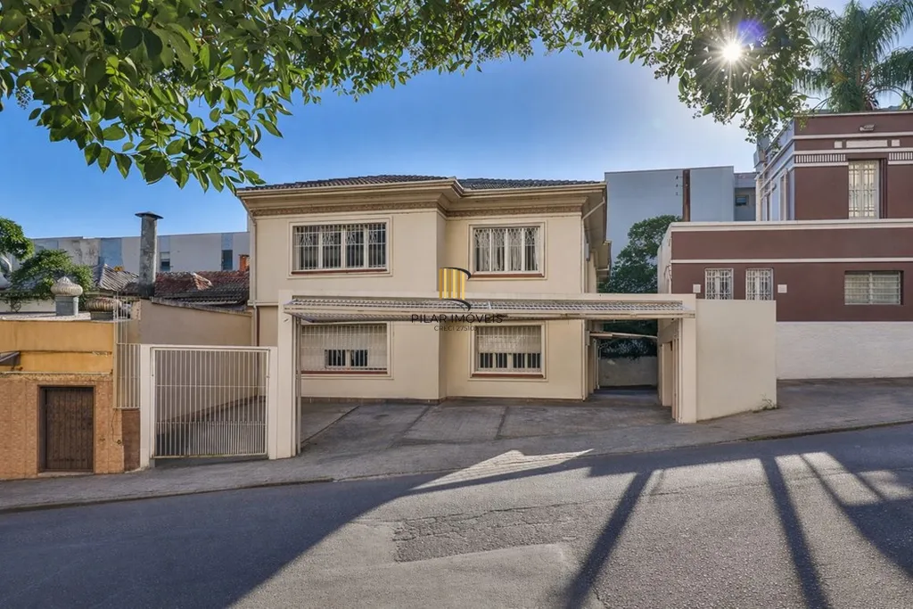 Casa 12 dormitórios no bairro Rio Branco